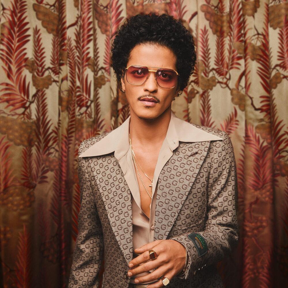 Bruno Mars – Artist – MOViN 92.5