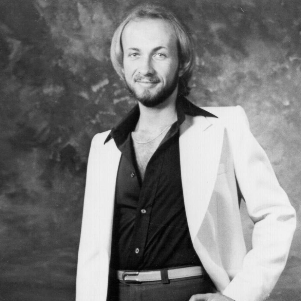 Bobby Caldwell – Artist – WJJY 106.7